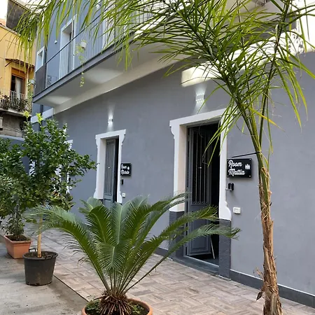 Apartment Alle Porte Del Castello 23 Catania