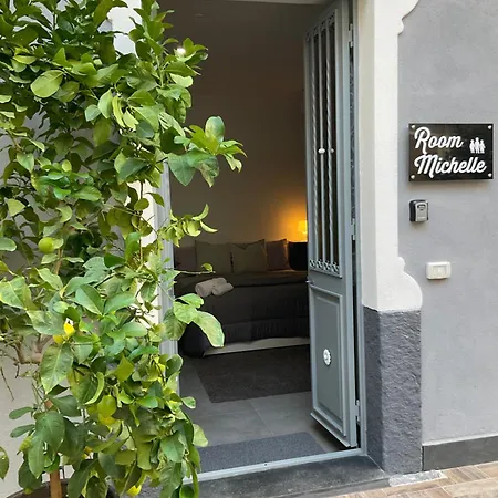 Alle Porte Del Castello 23 *