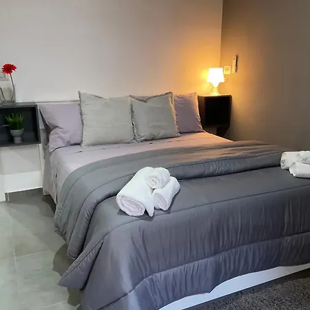 Alle Porte Del Castello 23