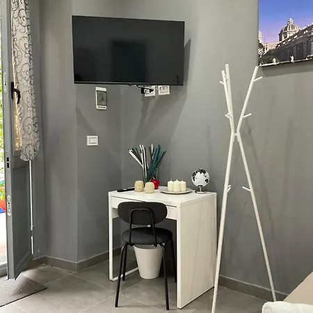 Alle Porte Del Castello 23 * Catania